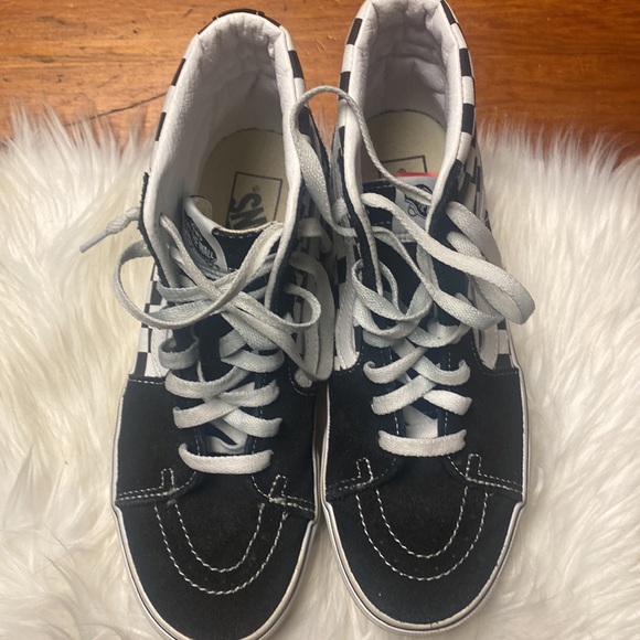 Vans black and white checkerboard hightops size 7 men’s/8.5 women - Picture 2 of 5